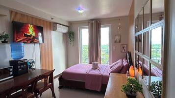 Studio, 1 Bedroom, Accessible, Smoking | 1 bedroom