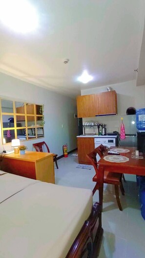 Stúdíóíbúð - 1 svefnherbergi - gott aðgengi - reykherbergi | 1 svefnherbergi