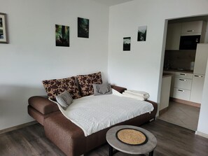 Interior - 1-room apartment 'Hilde' with balcony and Wi-Fi (Bad Peterstal-Griesbach)