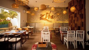 Ảnh chưa phân loại, 3 trong số 23 ảnh, nút