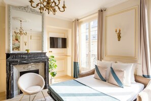 公寓, 城市景觀 | 起居區 | 71-吋智慧型電視、有線頻道、Netflix、串流服務