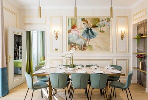 Apartment, City View | Private kitchen | Fridge, microwave, oven, stovetop - Merveil Luxury Suites - Opera I-II (Paris)