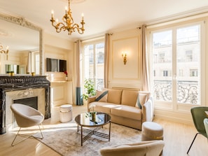 Apartment, City View | Living area