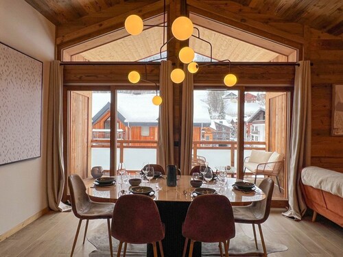 Nagano 304 · Les Gets slopeside design refuge