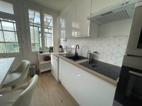 Big House 12p 6 beds TOURS CENTRE Beaujardin district