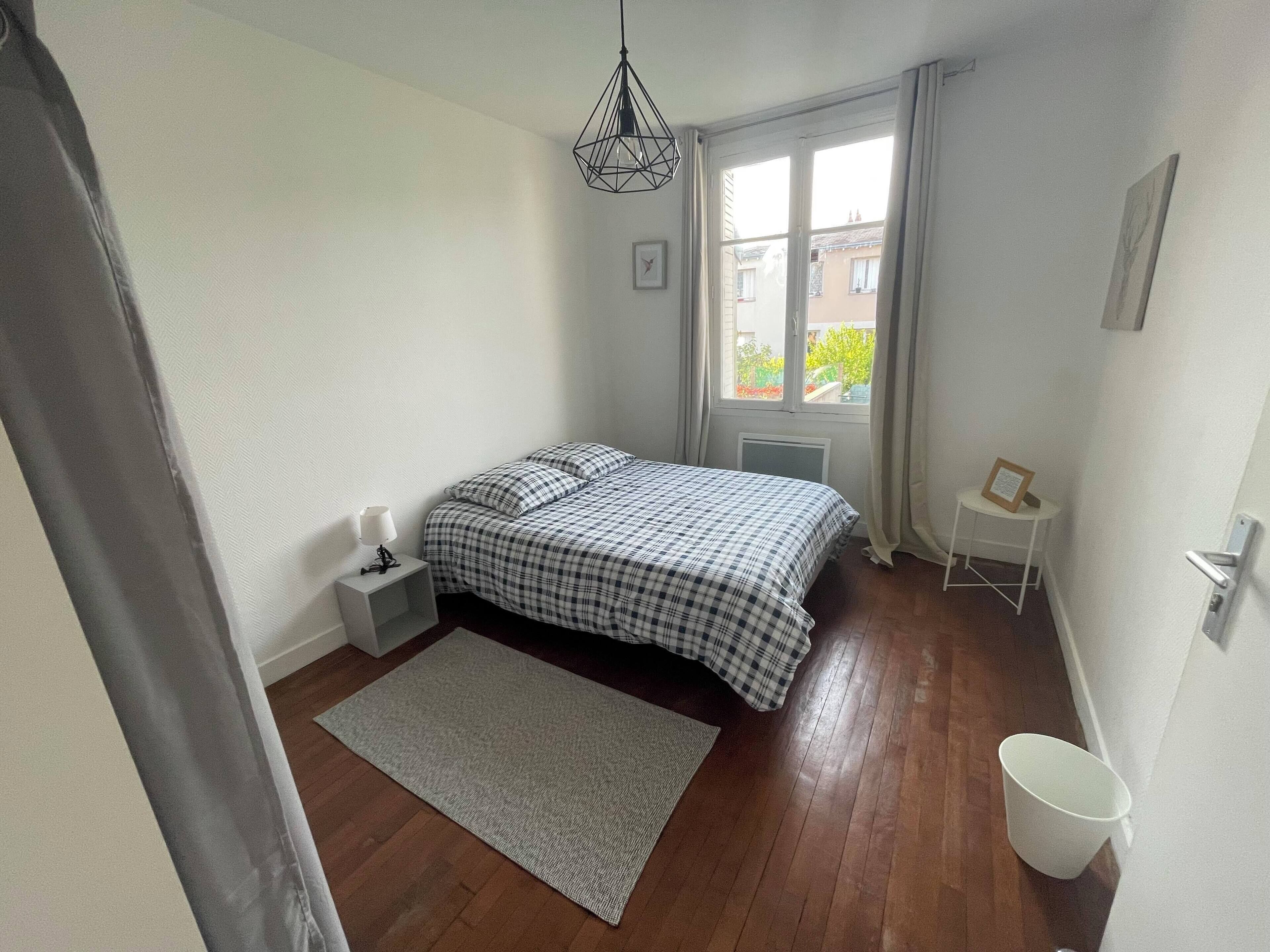 4 bedrooms, WiFi, bed sheets