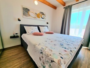 3 habitaciones, tabla de planchar con plancha y wifi gratis