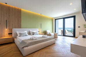 4 Schlafzimmer, Zimmersafe, Bügeleisen/Bügelbrett, kostenloses WLAN