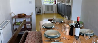 Perfect 4-bedroom house with WiFi in charming Colyton