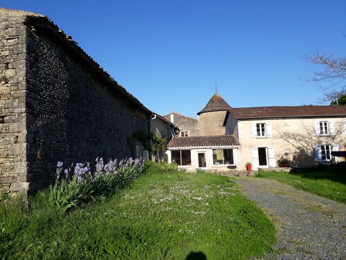 LE VERGER gîte bucolique, havre de paix entre Puy du Fou et Futuroscope 6/8 pers