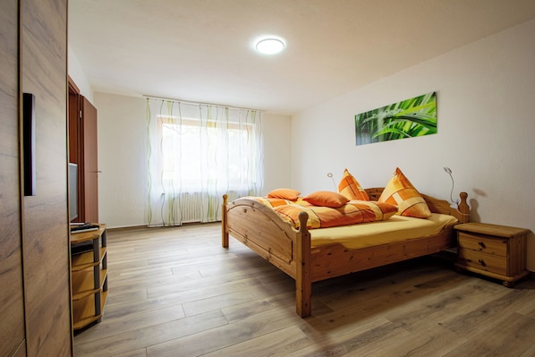 1 bedroom, WiFi, bed sheets