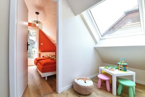 4 bedrooms, iron/ironing board, travel cot, free WiFi - Au Paradis des 4 Saisons : Modern house with terrace. Pets allowed (Moosch)