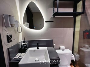 Classic Apartment | Bathroom