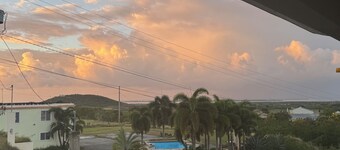 2-Bedroom House with Caribbean & Mountain Views & WiFi on 7 acres