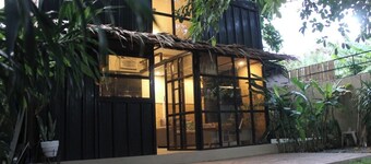 Cozy 1-bedroom resort with WiFi, AC in enjoyable City of Santa Rosa