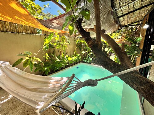 Cozy 1-bedroom resort with WiFi, AC in enjoyable City of Santa Rosa