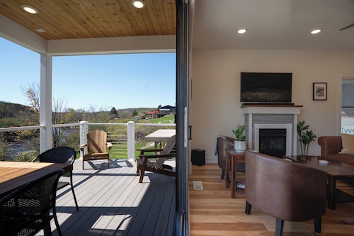 RW38-New Blackwater River front Home in Davis