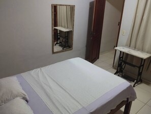 1 camera, ferro/asse da stiro, Wi-Fi, lenzuola