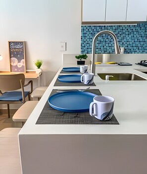 Fridge, microwave, oven