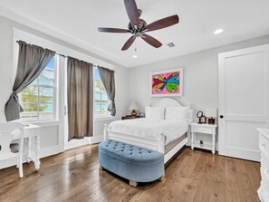 4 chambres, fer et planche à repasser, Wi-Fi gratuit, draps fournis