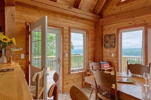 Dining - Stunning Lake Views Wine Country, (Burdett)