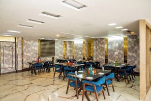 Food and drink - Hotel Royal Elite (Jaipur)