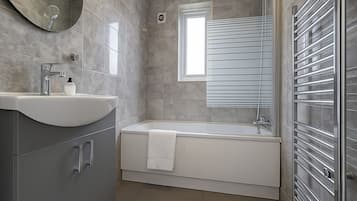 Apartment | Bathroom | Free toiletries, hair dryer, towels, soap