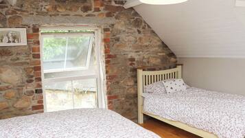 3 bedrooms, individually decorated, individually furnished, free WiFi