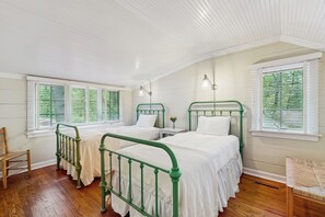 5 sovrum, internet och sängkläder