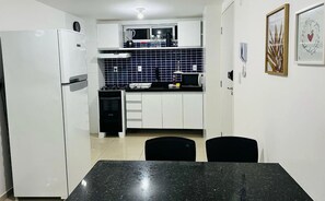 Basic Apartment | Private kitchen