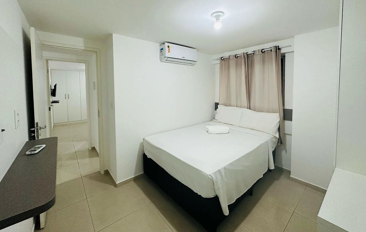 Basic Apartment | Free WiFi, bed sheets