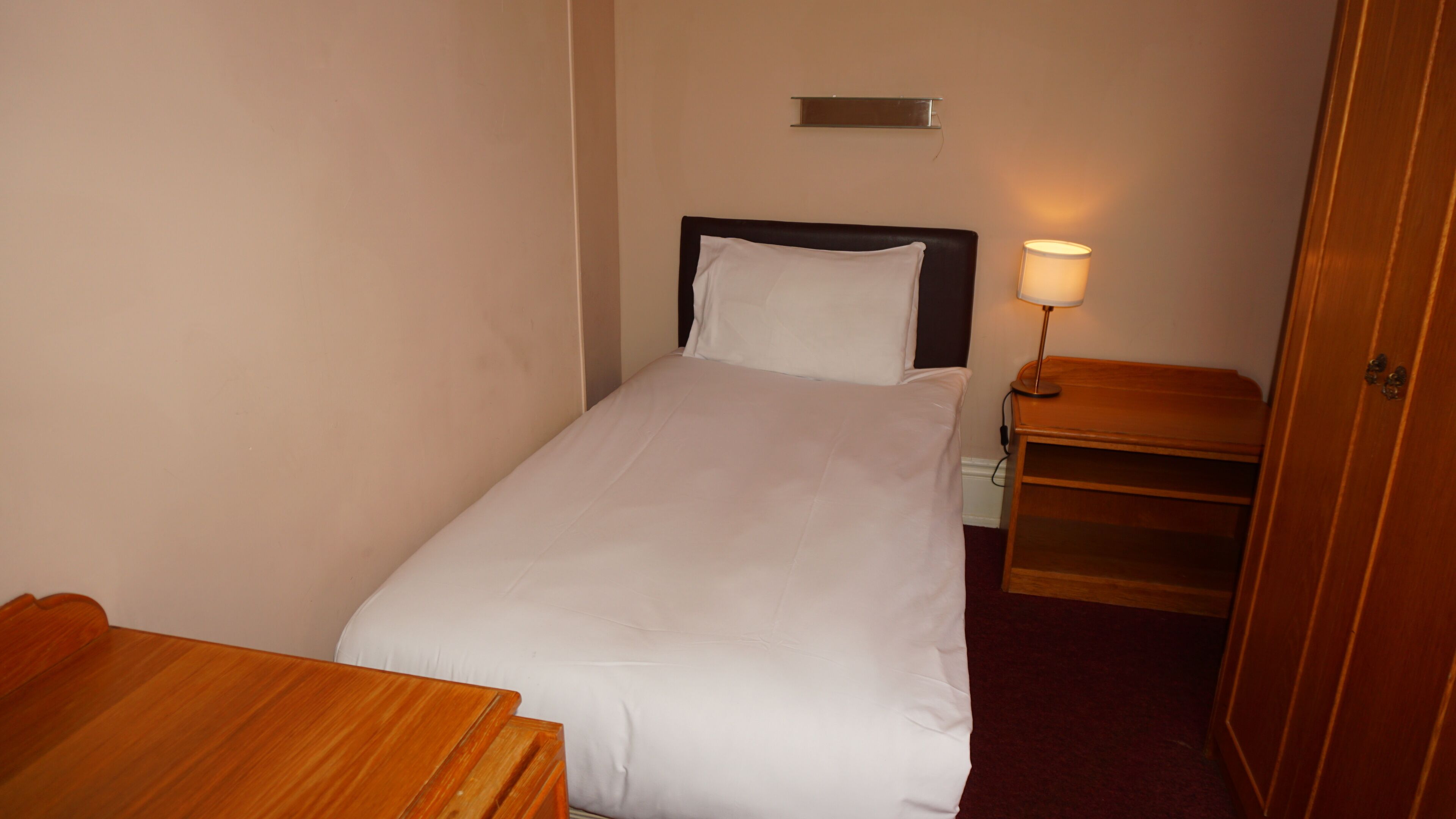 Standard Single Room | Free WiFi, bed sheets