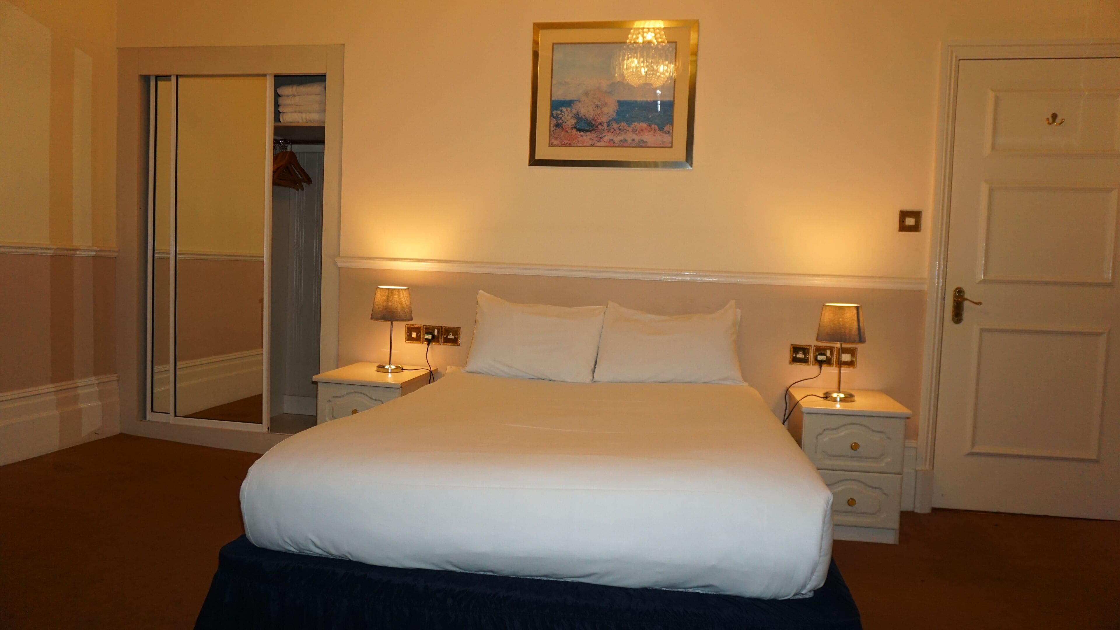 Free WiFi, bed sheets