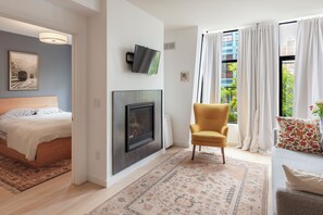 1 bedroom, desk, iron/ironing board, free WiFi