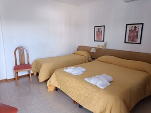 In-room safe, free WiFi