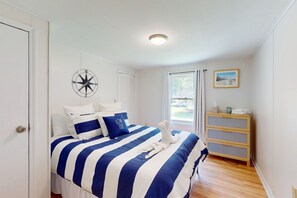 4 chambres, fer et planche à repasser, accès à Internet, literie fournie