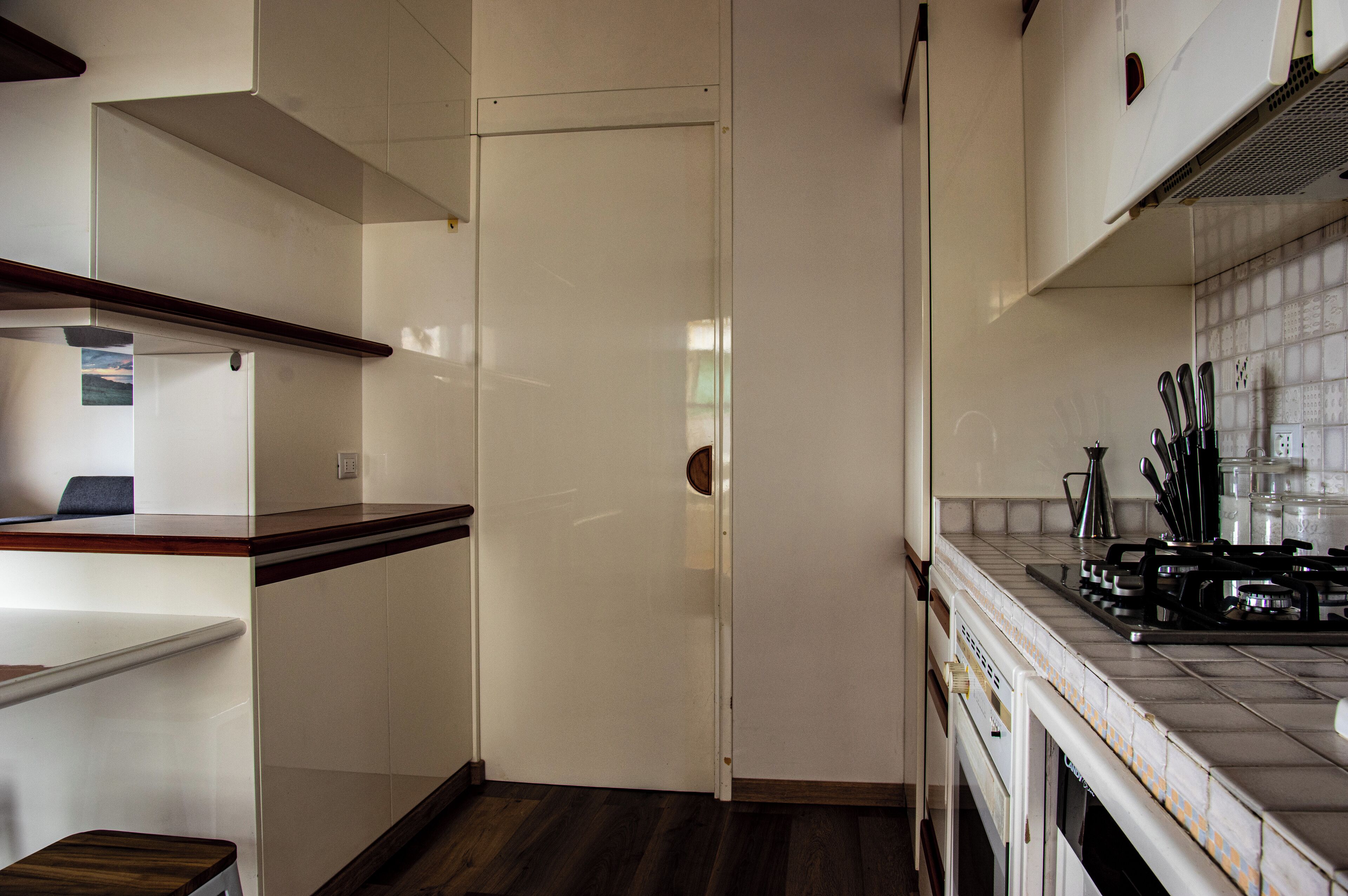 Kühlschrank, Ofen, Herdplatte, Geschirrspüler