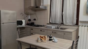 Microwave, stovetop