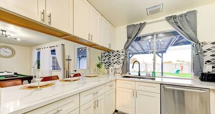 Vila Hearts- 5BD with pool, Hot tub, Sauna, Arcade, Bar all you need N the Strip