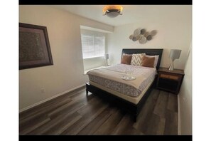 4 chambres, bureau, fer et planche à repasser, Wi-Fi gratuit