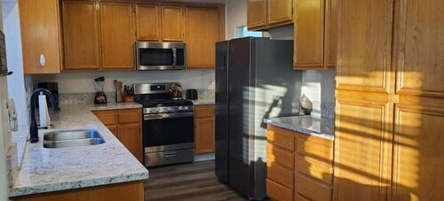 4 bedroom 3 bath Home Near Downtown Riverside