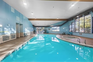 Innenpool, beheizter Pool