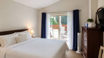 3 bedrooms, desk, iron/ironing board, free WiFi