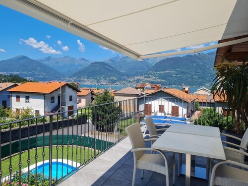 Two Bedroom Apartment with Lake View