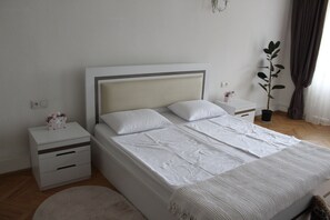 2 Schlafzimmer, Bügeleisen/Bügelbrett, WLAN, Bettwäsche