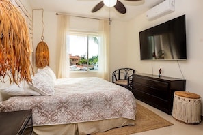 2 bedrooms, iron/ironing board, free WiFi, bed sheets