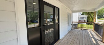 Cozy 2-Bed Apartment in Town