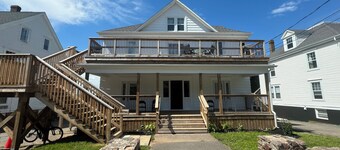 Cozy 2-Bed Apartment in Town