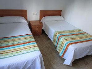 Comfort Apartment, Balcony, Garden View | Free WiFi, bed sheets