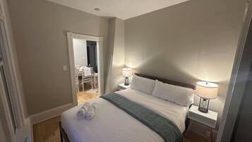 Iron/ironing board, WiFi, bed sheets